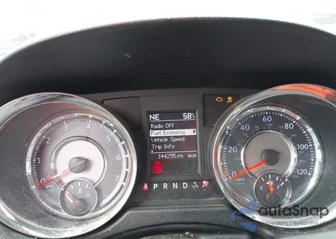 2012 Chrysler Town & Country Touring z USA, uszkodzony, nr VIN 2C4RC1BG2CR326214